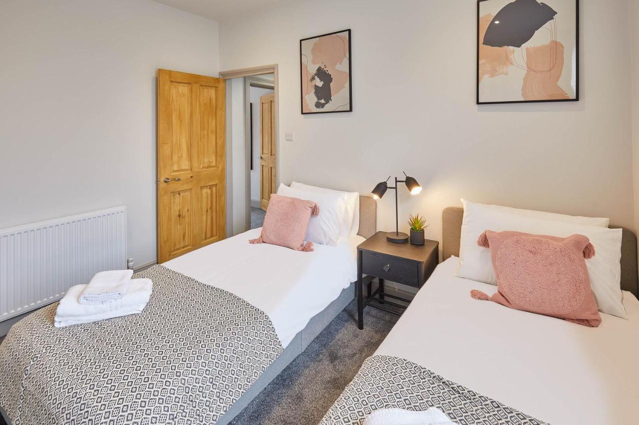 Host & Stay - Clifton House Scarborough Bagian luar foto